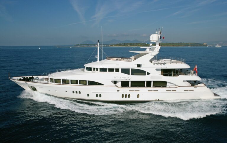 The 44m Yacht IDYLLWILD