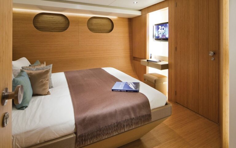 The 44m Yacht JEMS