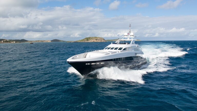 The 44m Yacht LADY L
