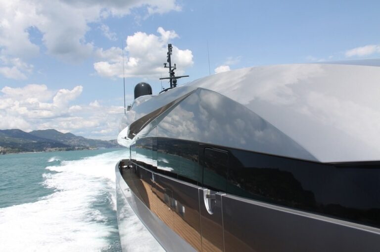 The 44m Yacht MONOKINI