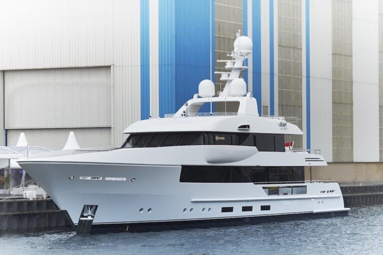 The 44m Yacht MOON SAND
