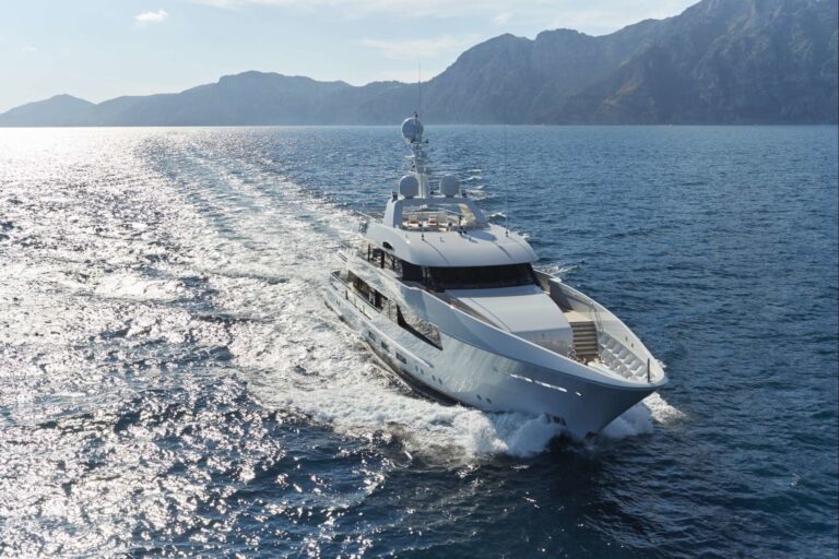 The 44m Yacht MOON SAND