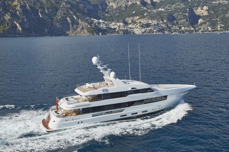 The 44m Yacht MOON SAND