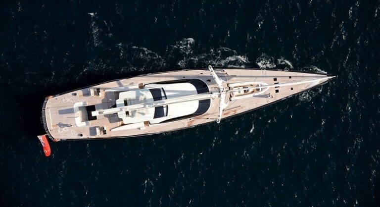 The 44m Yacht NINGALOO