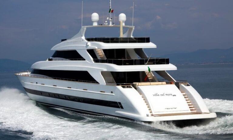 The 44m Yacht VILLA SUL MARE