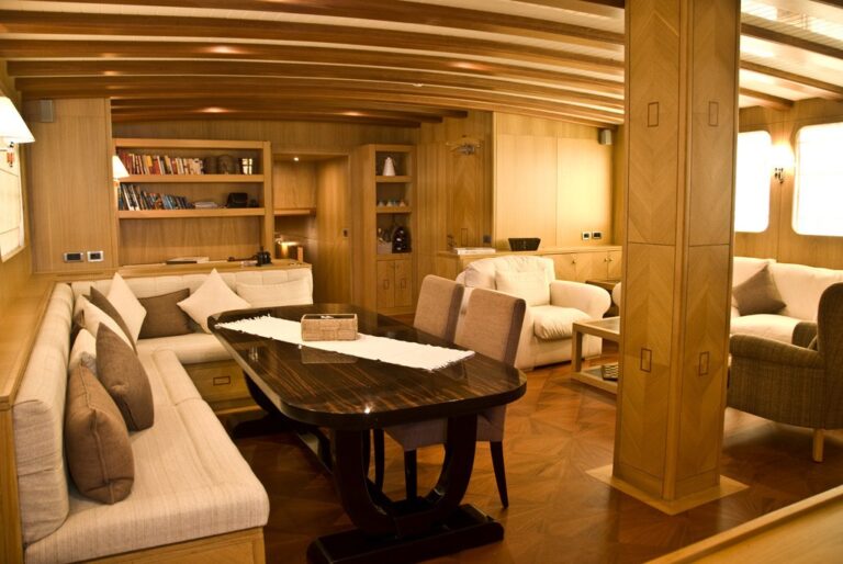 The 45m Yacht AEGEAN