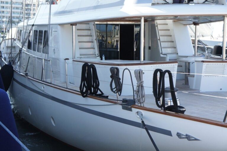 Exterior Profile On Yacht AIGLON