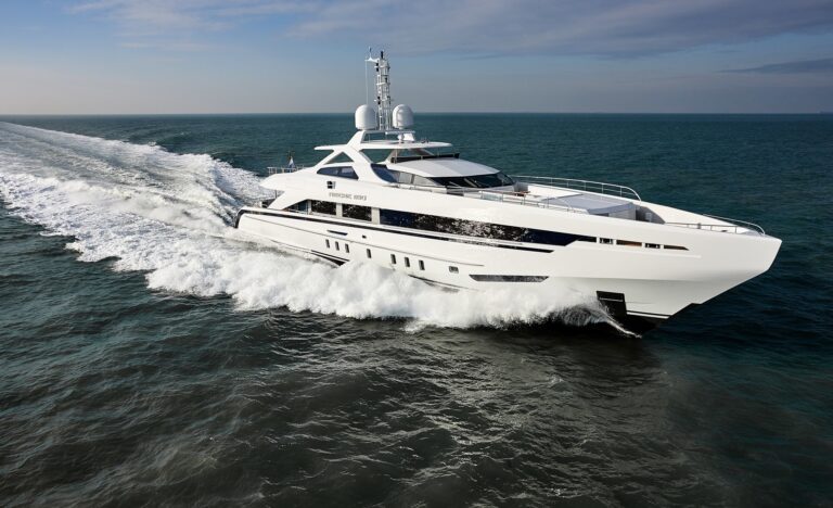 The 45m Yacht AMORE MIO
