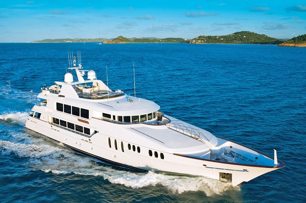 Cruising Aboard Yacht CARPE DIEM II