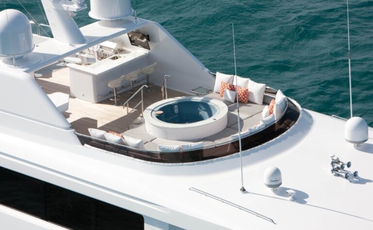 Deck: Yacht CARPE DIEM II's From Above Aspect Captured