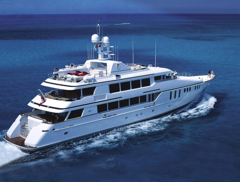 Cruising On Board Yacht CLAIRE