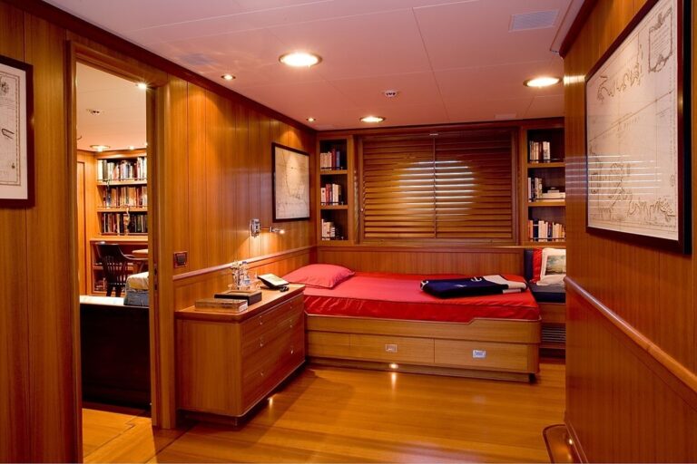 Cabin Aboard Yacht HERITAGE
