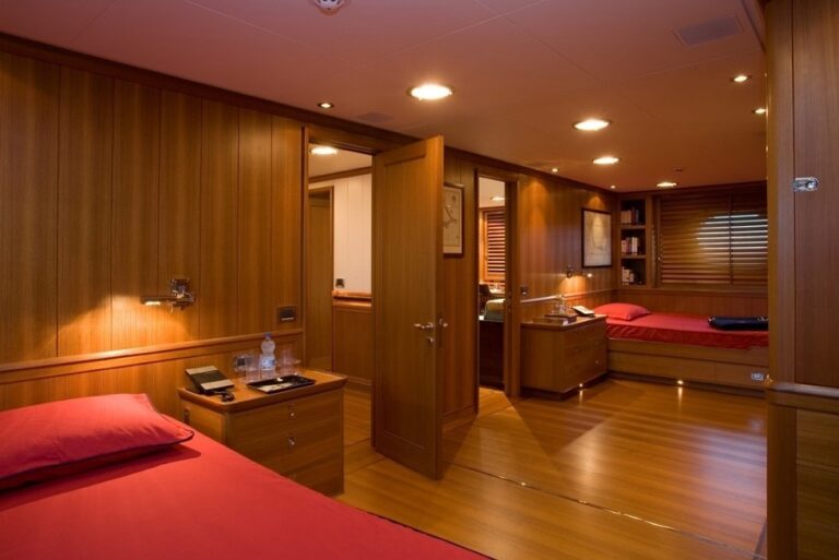 Cabin On Board Yacht HERITAGE