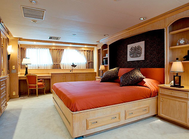 Main Master Cabin On Board Yacht LADY ROSE