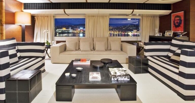 The 45m Yacht MOECCA