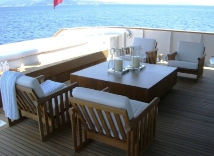 External Sitting On Yacht TUGATSU