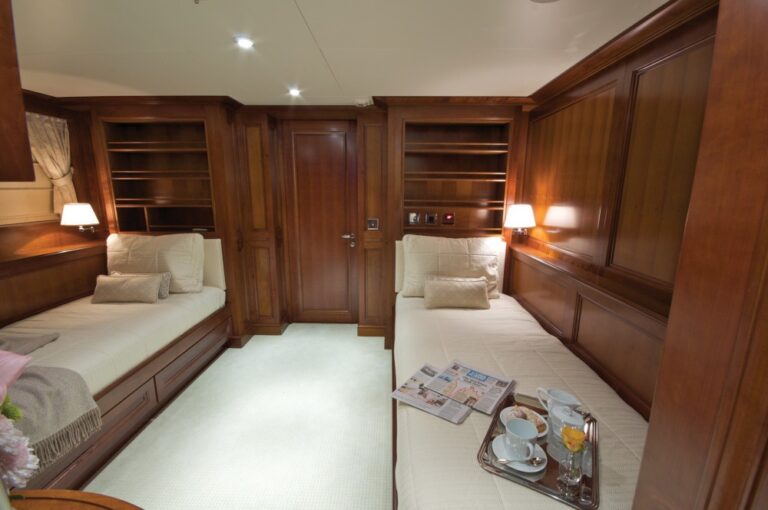 Twin Bed Cabin Aboard Yacht YOU & ME