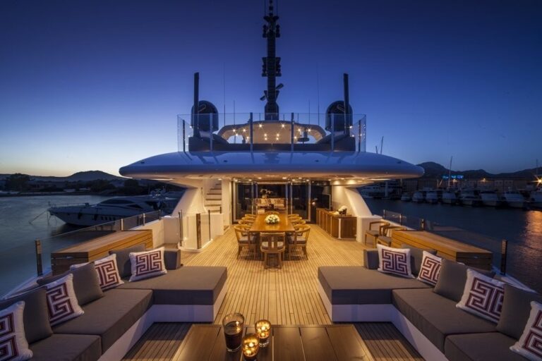 The 46m Yacht EIGHT
