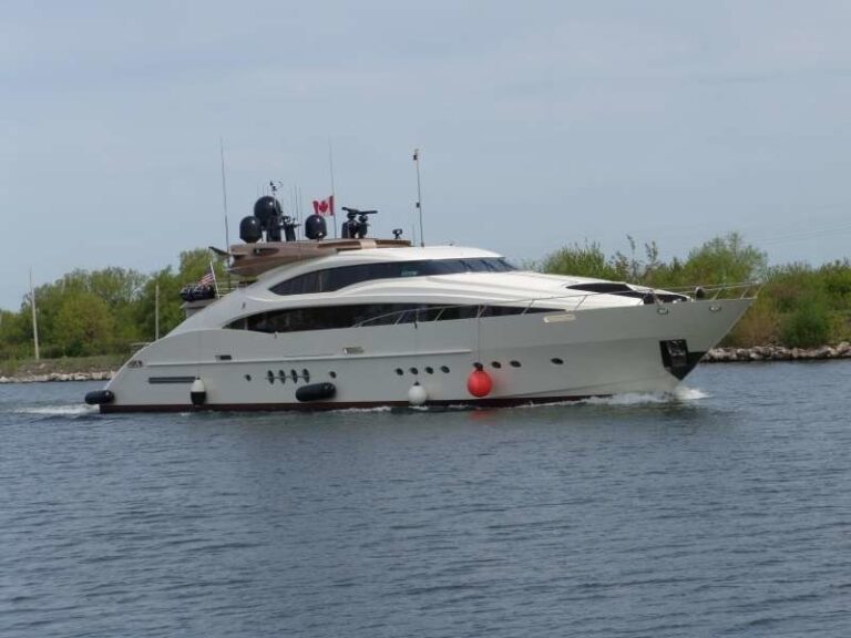 The 46m Yacht FOUR JACKS