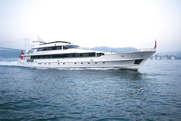 Profile Aboard Yacht GOLDEN HEAD