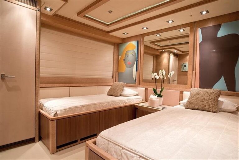 The 46m Yacht ONENESS