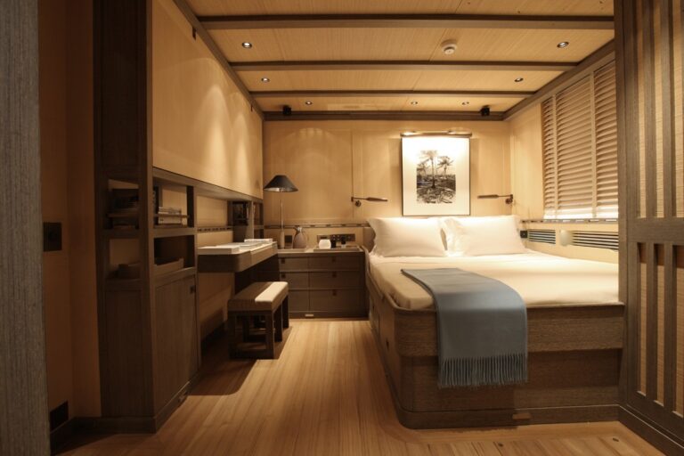 Cabin On Board Yacht ROXANE