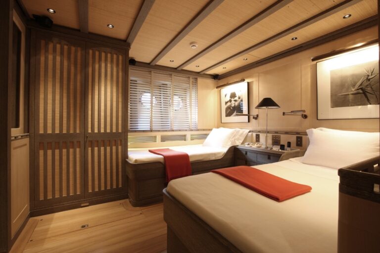 Twin Bed Cabin Aboard Yacht ROXANE