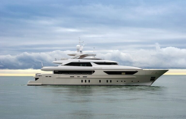 The 46m Yacht SCORPION