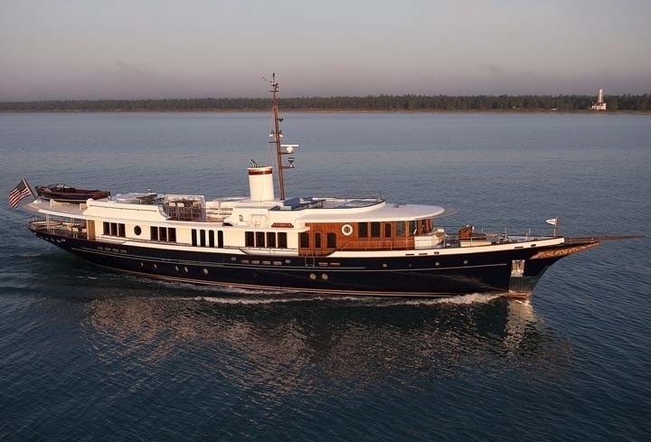 Profile Aspect Aboard Yacht SYCARA IV