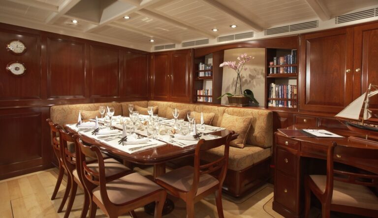 Eating/dining Saloon On Yacht WINDROSE OF AMSTERDAM