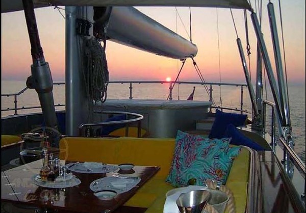 Fly-bridge Eating/dining Aboard Yacht ANDROMEDA LA DEA