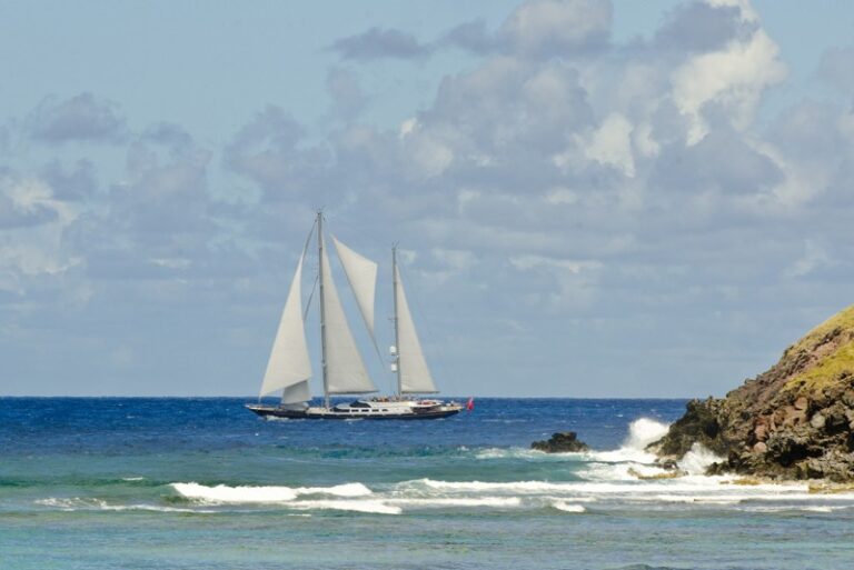 The 47m Yacht ANDROMEDA LA DEA