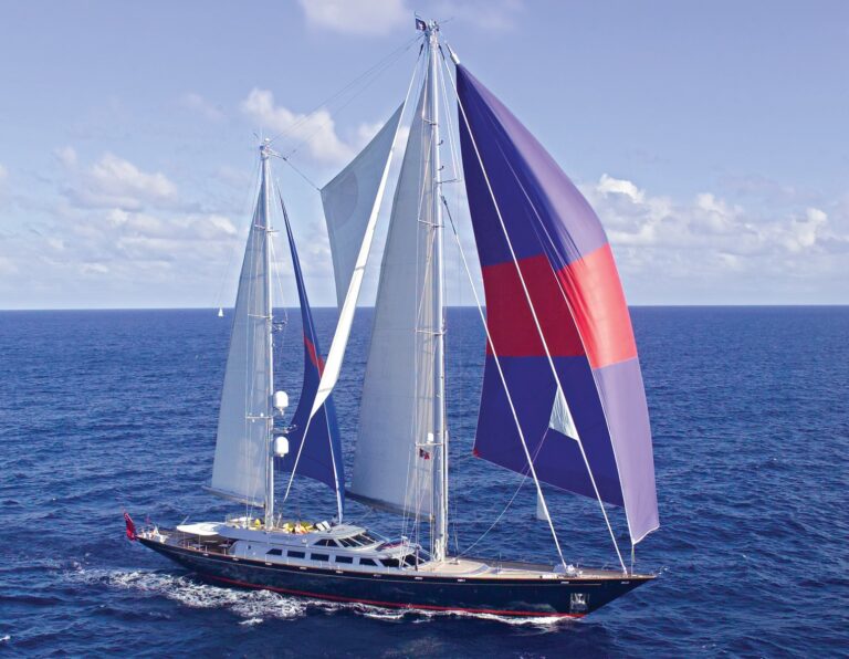 Overview On Yacht ANDROMEDA LA DEA