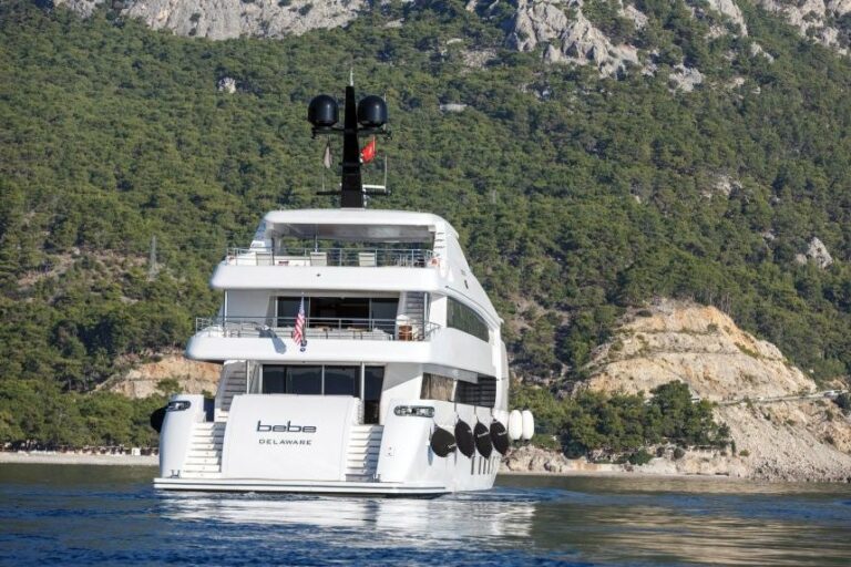 The 47m Yacht BEBE