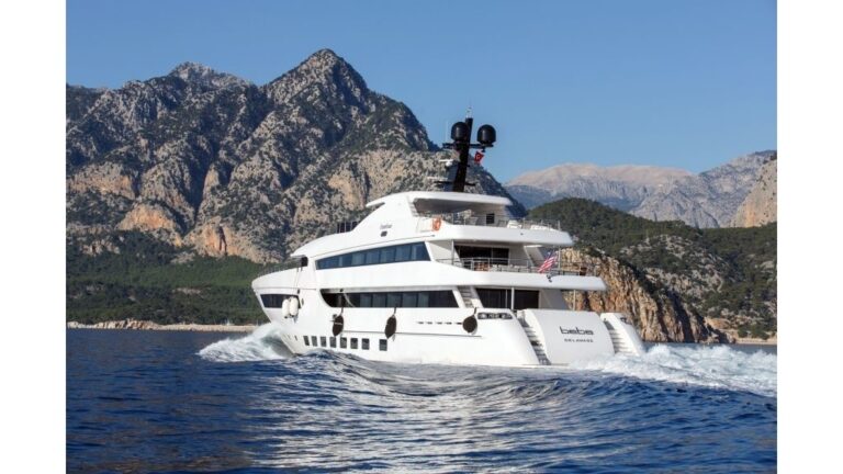The 47m Yacht BEBE