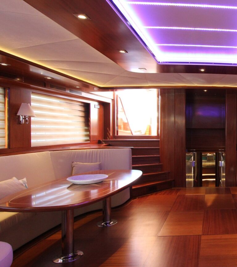 The 47m Yacht CARPE DIEM V