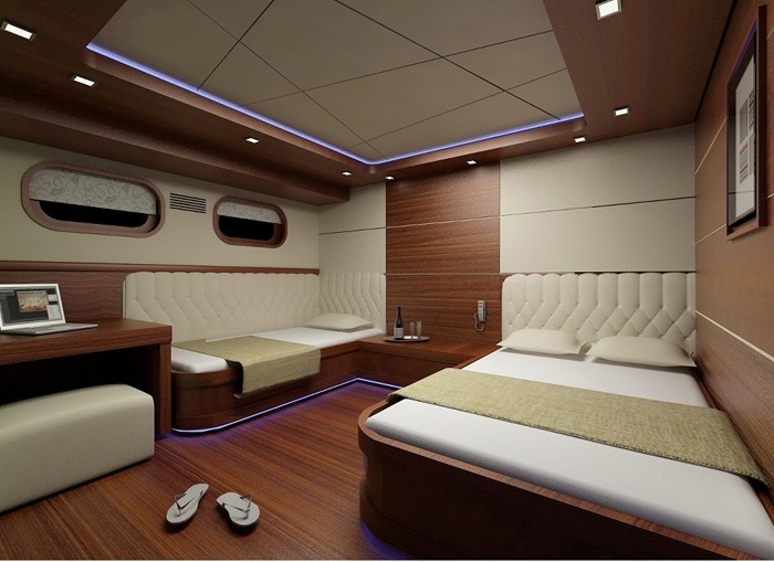 The 47m Yacht CARPE DIEM V