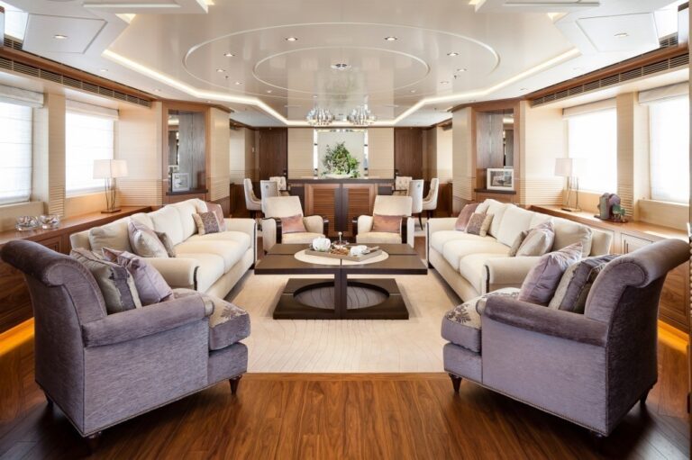 The 47m Yacht ELENA