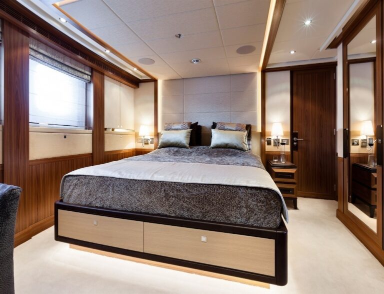 The 47m Yacht ELENA