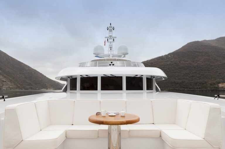 The 47m Yacht ELENA