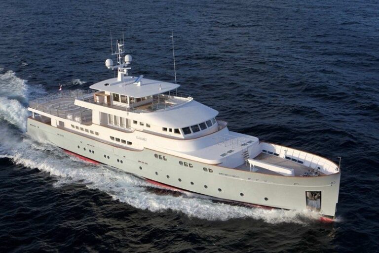 The 47m Yacht ELISABET