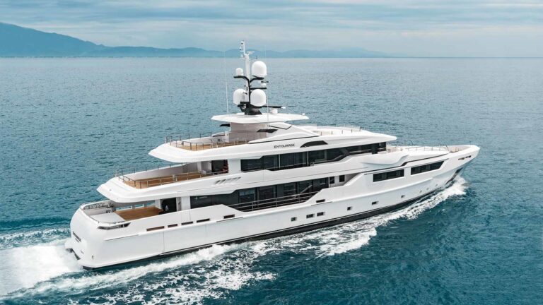 The 47m Yacht