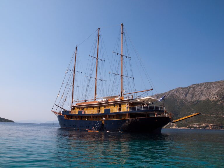 The 47m Yacht GALILEO