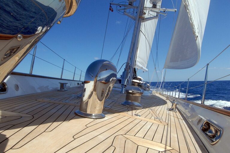 The 47m Yacht HYPERION