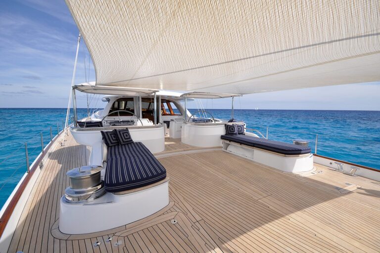 The 47m Yacht HYPERION
