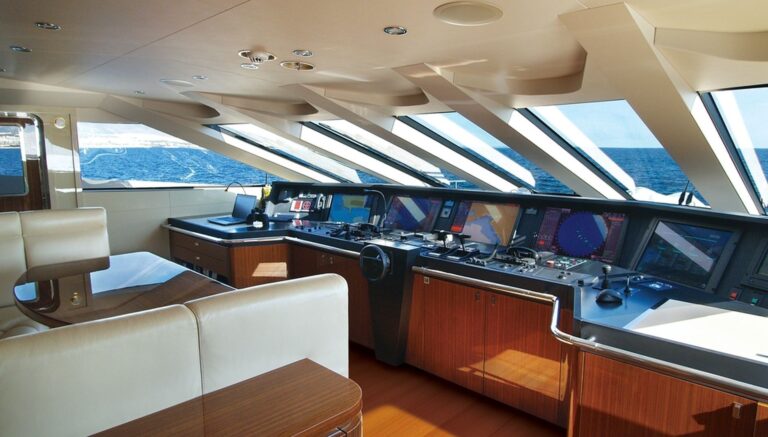 The 47m Yacht LADY DEE