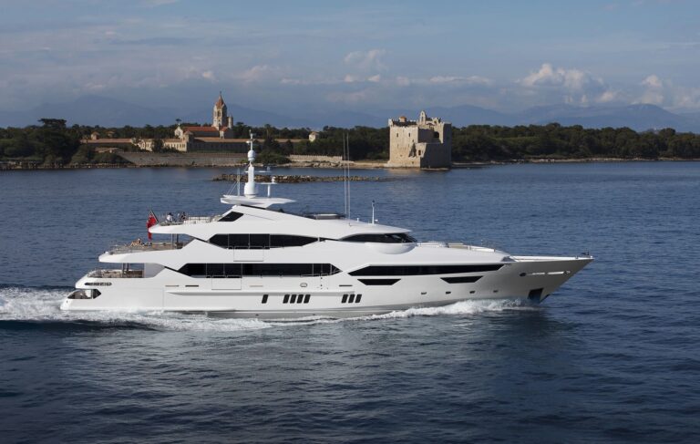 The 47m Yacht PRINCESS AVK