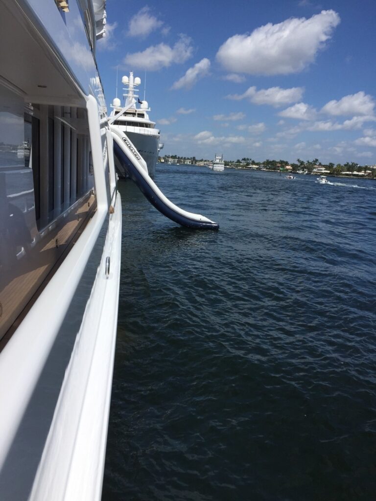 The 47m Yacht STARSHIP