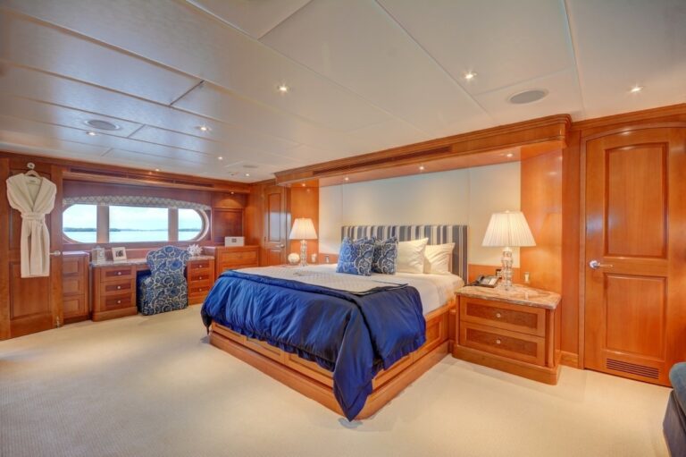 The 47m Yacht THEMIS