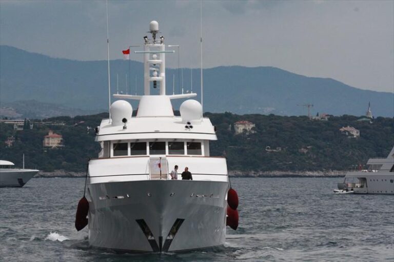 The 47m Yacht VAVA
